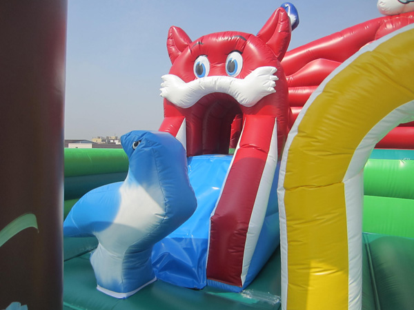 T6-376 Farm Giant Inflatables Funcity
