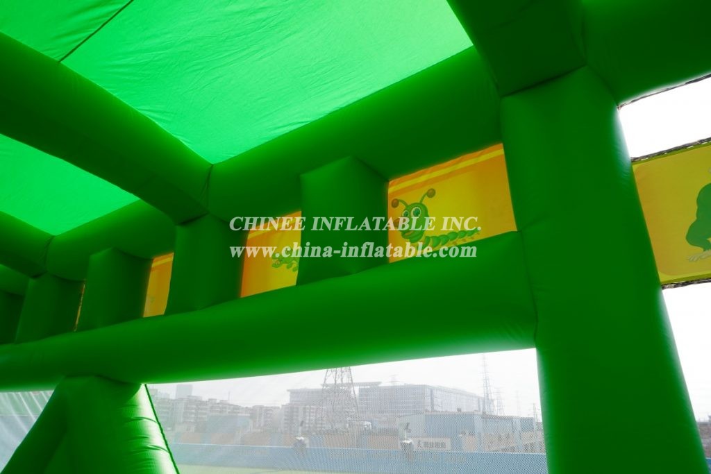 T2-2419 Bus Inflatable Bouncers