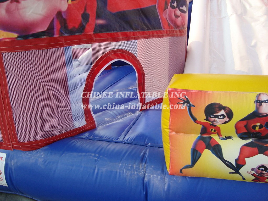 T2-520 The Incredibles Inflatable Bouncers