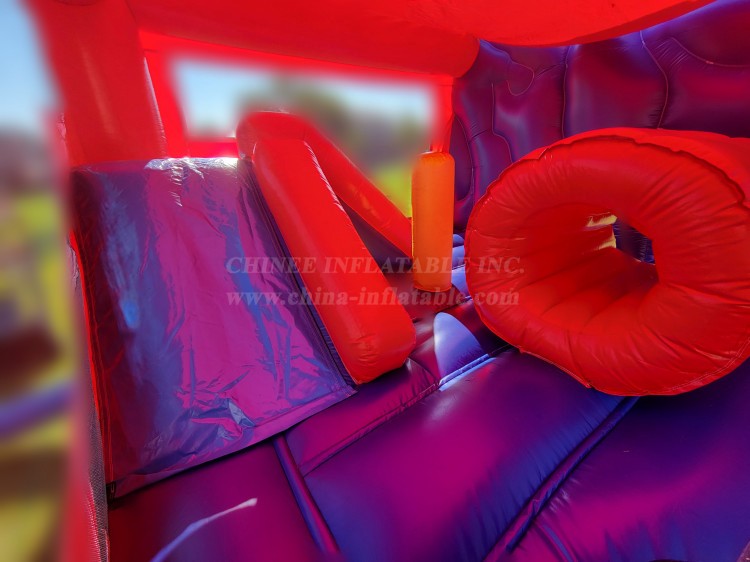 T2-4489 Marvel Avengers Bouncy Castle