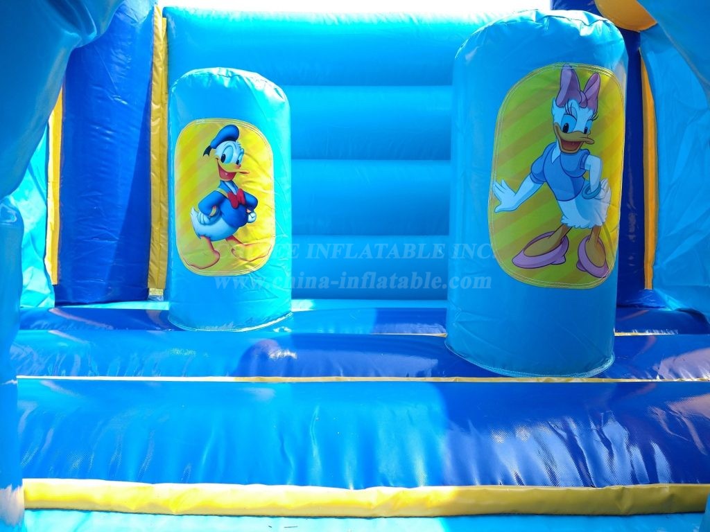 T2-4620 Donald Duck Bounce House