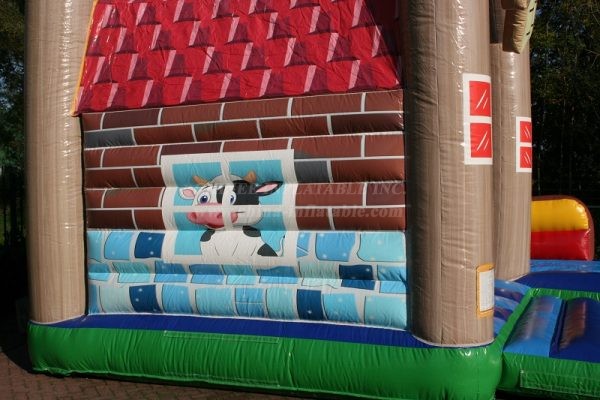 T2-4558 Farm Bouncy Castle With Slide