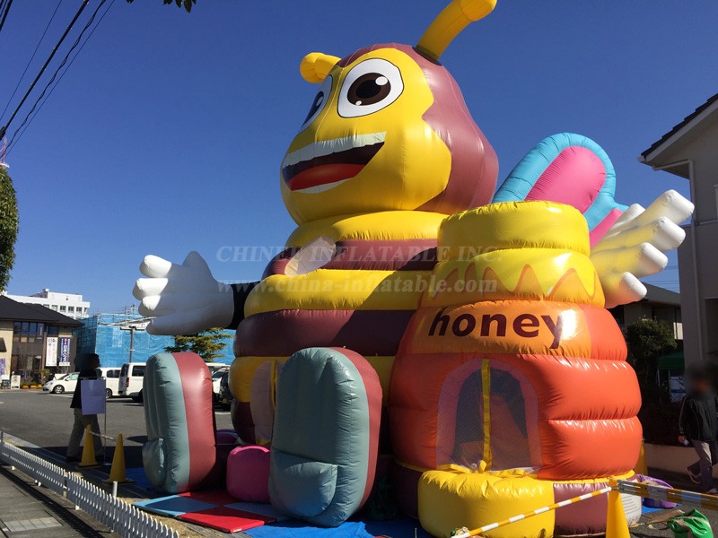 T2-4689 Bee Bounce House