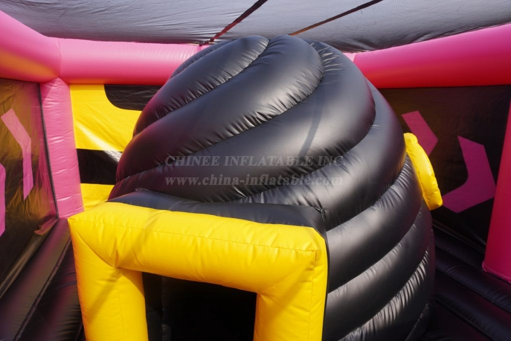 T6-3561 Obstacle Course Inflatable Park