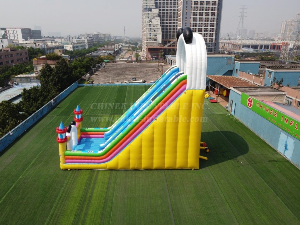 GS1-001B Giant Panda Castle Inflatable Slide