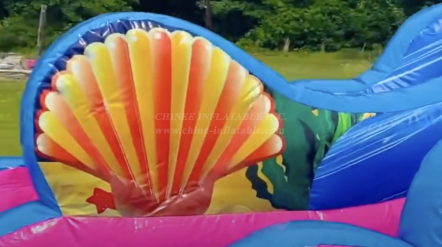T8-4502 16′ Mermaid Dry Slide