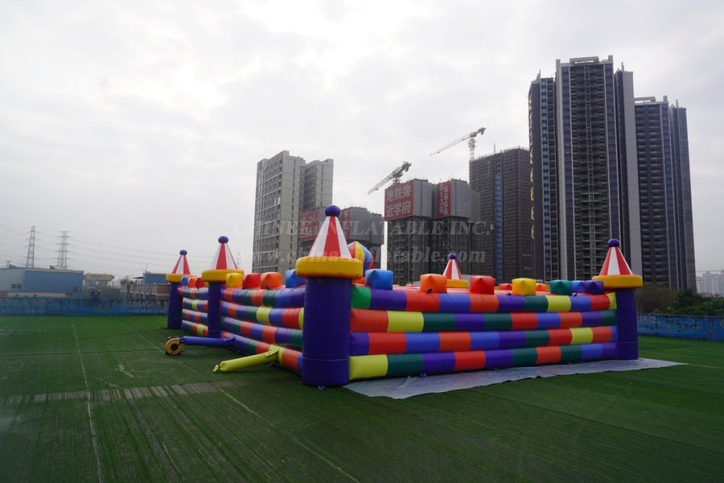 T11-6000 Large Inflatable Maze