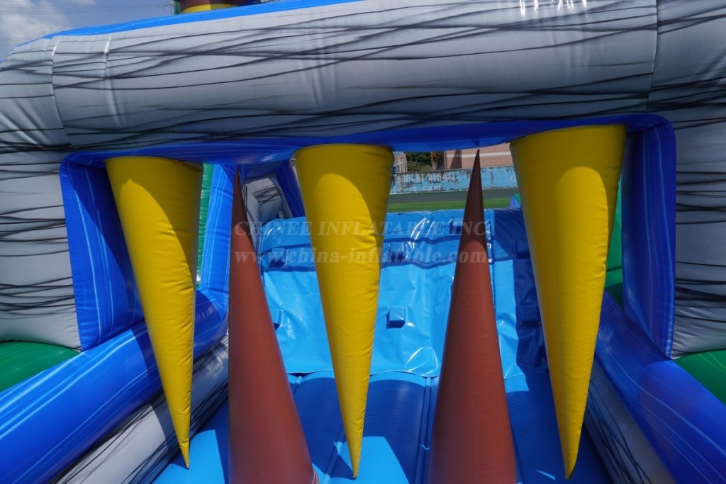 T7-2305 Tropical Obstacle Course